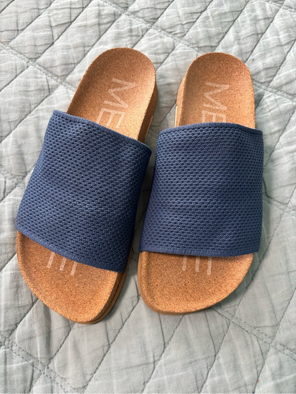Message Shaw Mesh Slide in Cenote Blue Size 37